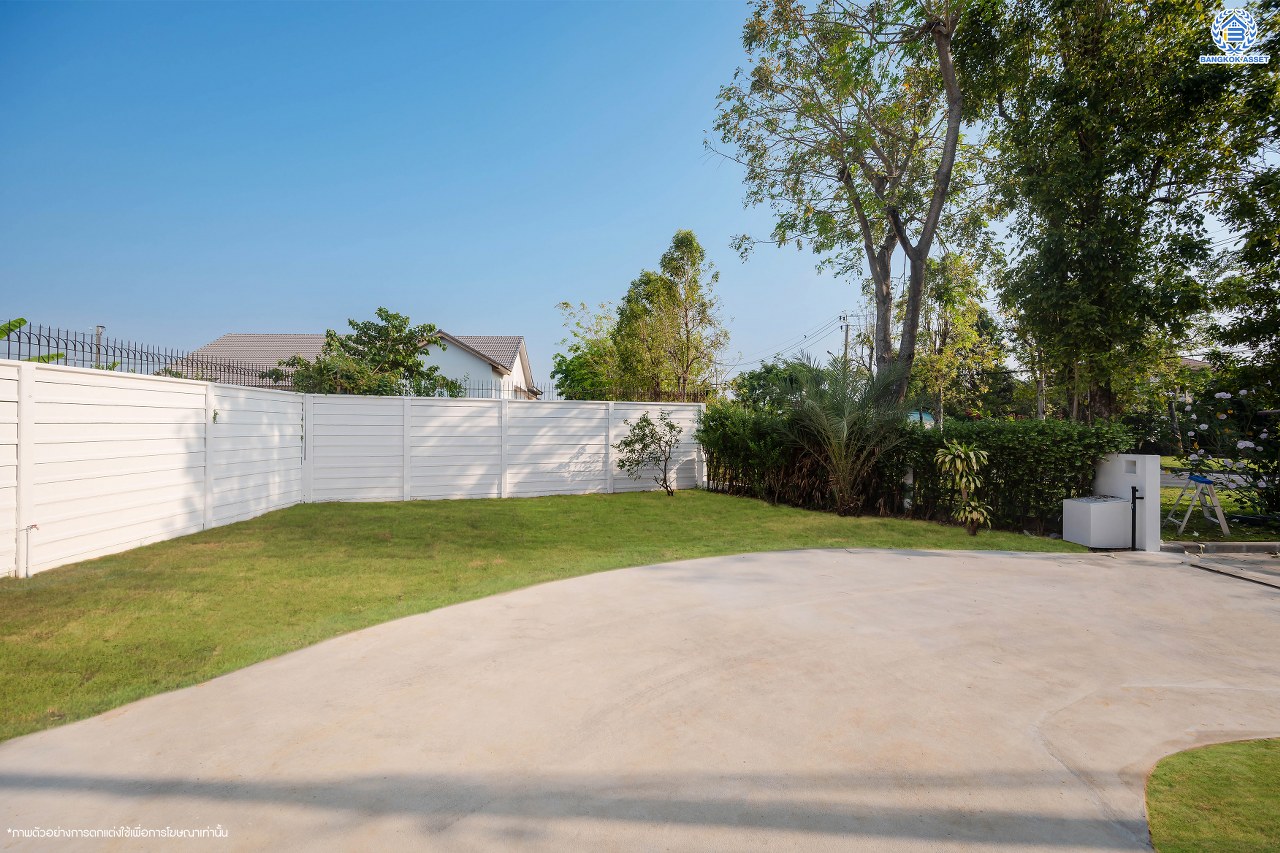 บ้านมือสองตกแต่งใหม่ แบรนด์ Sansiri โครงการ ฮาบิเทีย บางใหญ่ หลังมุม เนื้อที่ 107.3 ตร.ว. พื้นที่ใช้สอย 156.7 ตร.ม. ฟังก์ชัน 3 ห้องนอน 3 ห้องน้ำ จอดรถได้ 4 คัน บนทำเลเดินทางสะดวก เชื่อมสู่ย่านใจกลางเมืองได้อย่างรวดเร็ว ใกล้เซ็นทรัลเวสต์เกต และรถไฟฟ้าสายสีม่วง "สถานีคลองบางไผ่"